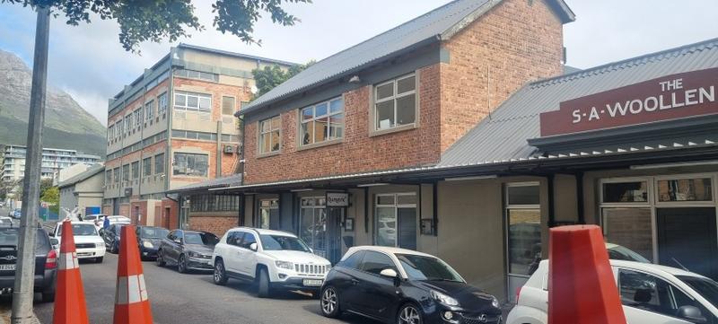 To Let Commercial Property for Rent in Mowbray Western Cape